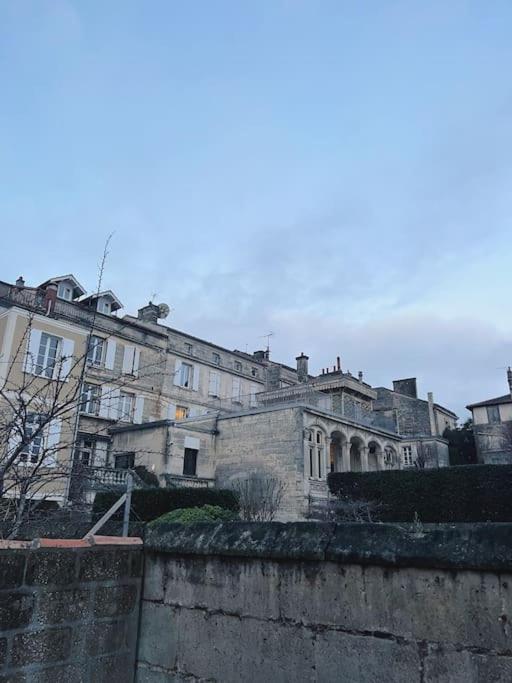 Maison + Parking Prive Au Coeur Angouleme 60M2 Esterno foto