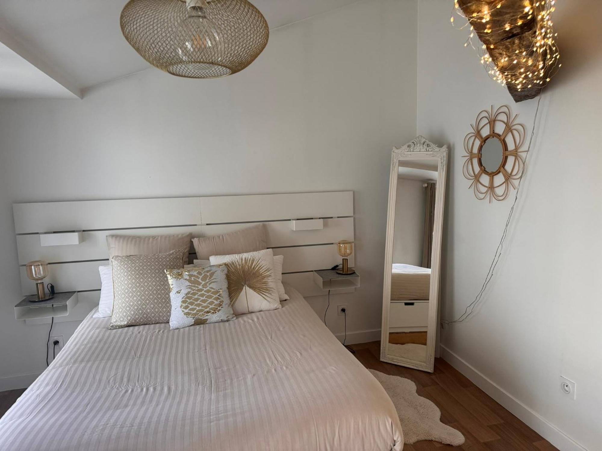 Maison + Parking Prive Au Coeur Angouleme 60M2 Esterno foto